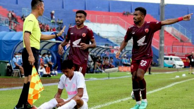 Pertandingan PSM Makassar vs Persik Kediri. Ist