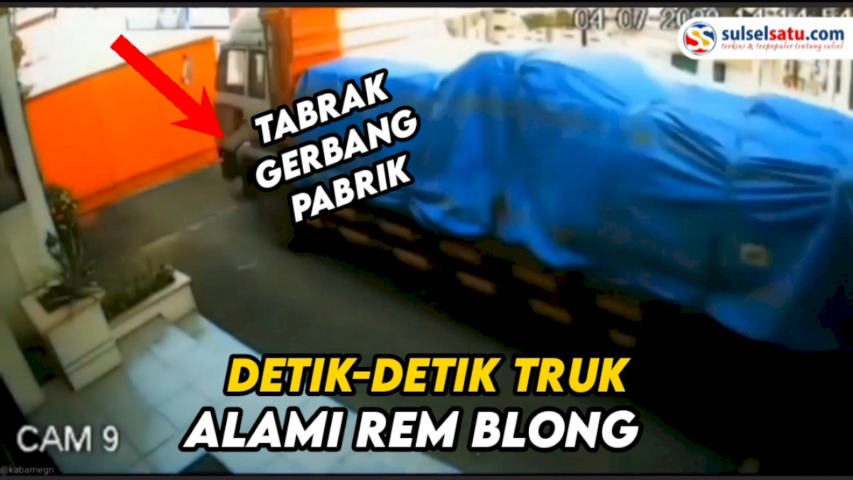 VIDEO: Detik-detik Truk Alami Rem Blong, Tabrak Gerbang Pabrik