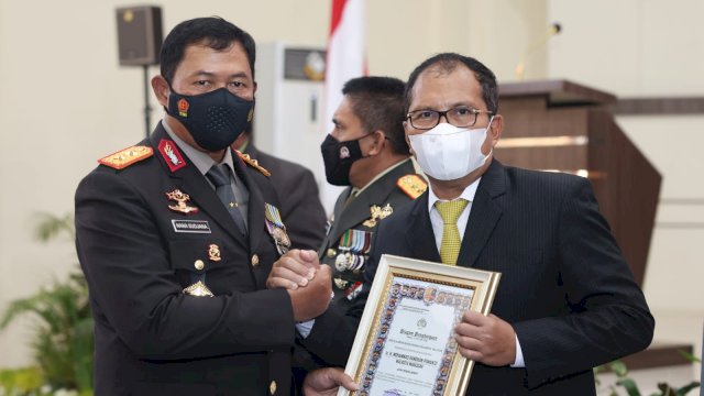 istimewa