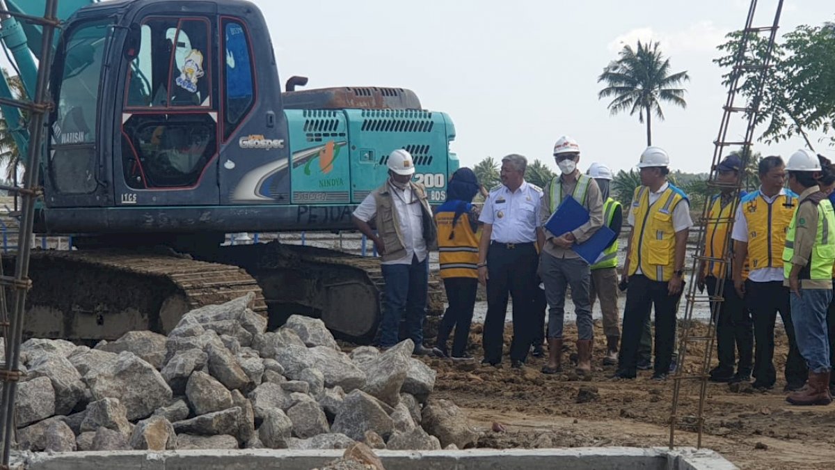 Bupati Pinrang Kunjungi Pembangunan Modernisasi Saluran Irigasi Langnga