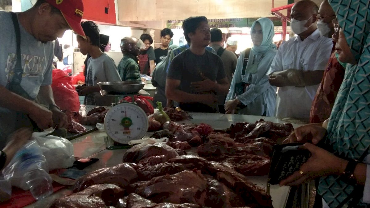 Jelang Lebaran Iduladha, Harga Cabai di Pasar Pabaeng-baeng Makassar Makin Pedis
