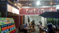 Ztudio Kopi, Cafe Pertama di Makassar yang Gunakan Meja Seni Custom