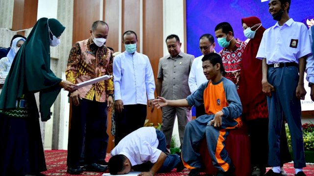 istimewa