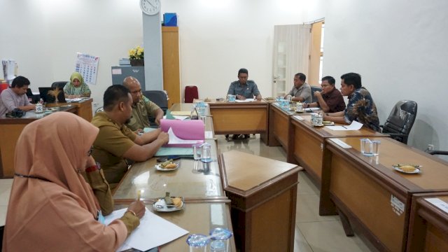 Rapat diselenggarakan diruang Komisi III DPRD Kabupaten Luwu Timur&nbsp; pada Senin ( 20/06/2022). Ist