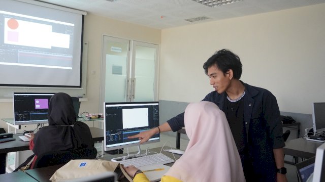 Program Studi Sistem Informasi Kalla Institut memberikan pelatihan menulis bagi siswa SMA di Makassar (dokumen: Kalla Institut).