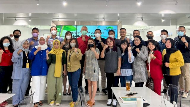 Gathering agen properti GMTD di Social Barn Makassat (dokumen: ist).