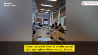 VIDEO: Viral, Anggota DPRD Garut Ngamuk Banting Mic saat Rapat