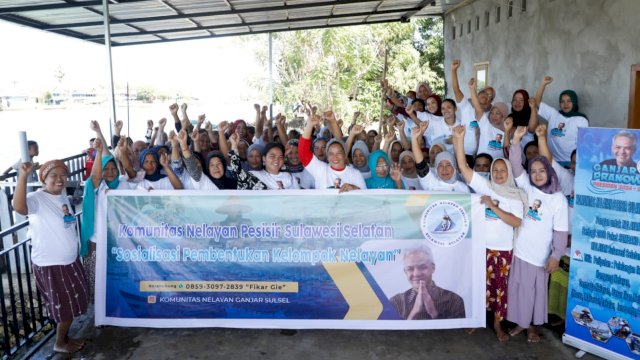 Komunitas Nelayan Pesisi Sulsel satukan suara dukung Ganjar Pranowo Presiden RI 2024 (dokumen: ist)