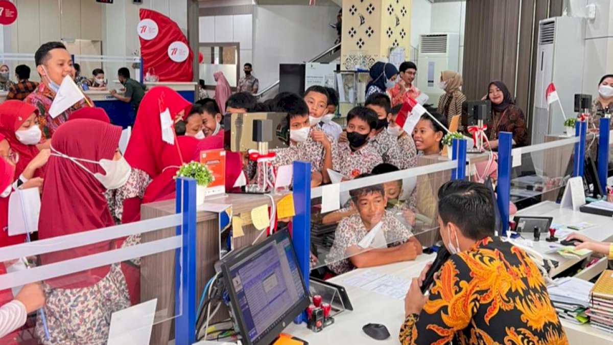 Kreasi Muda Bank Sulselbar, Edukasi Keuangan dan Perbankan Bagi Siswa SDN Sudirman Makassar