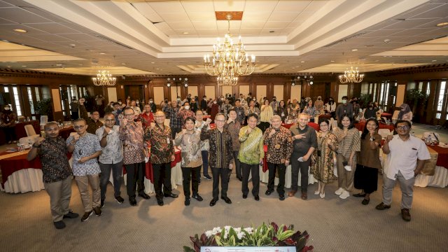 Launching Journalist Class OJK bersama dengan Forum Pemred (dokumen: OJK).