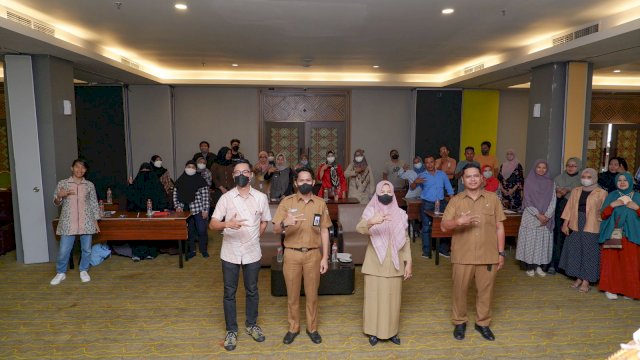 Dispar Makassar menghadirkan workshop desain produk bagi pelaku ekonomi kreatif di Hotel Maxone Makassar (dokumen: ist).