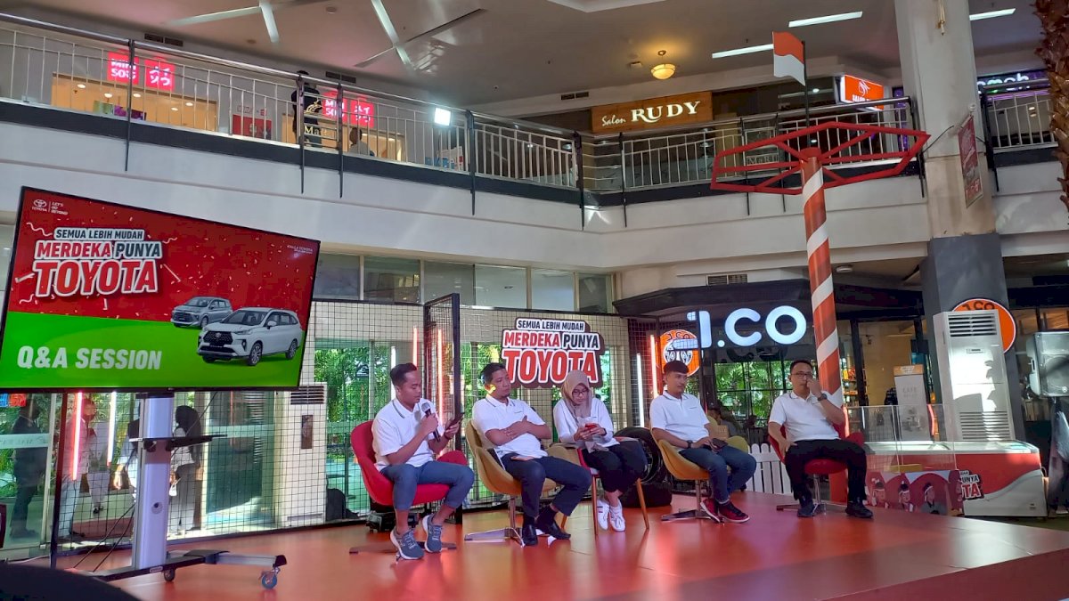 Rayakan Hari Jadi Indonesia, Semarak Toyota Merdeka Hadirkan Promo Dan Pameran Brand Lokal