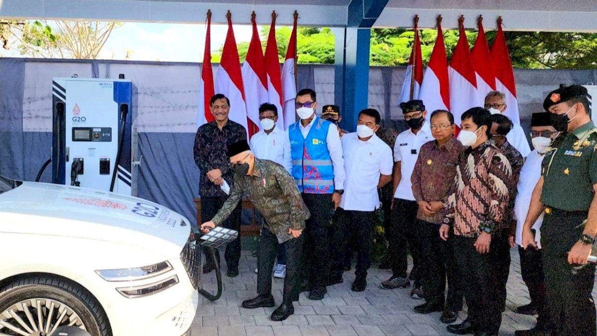 Ma’ruf Amin Tinjau Kesiapan SPKLU PLN Menuju Puncak Acara Presidensi G20
