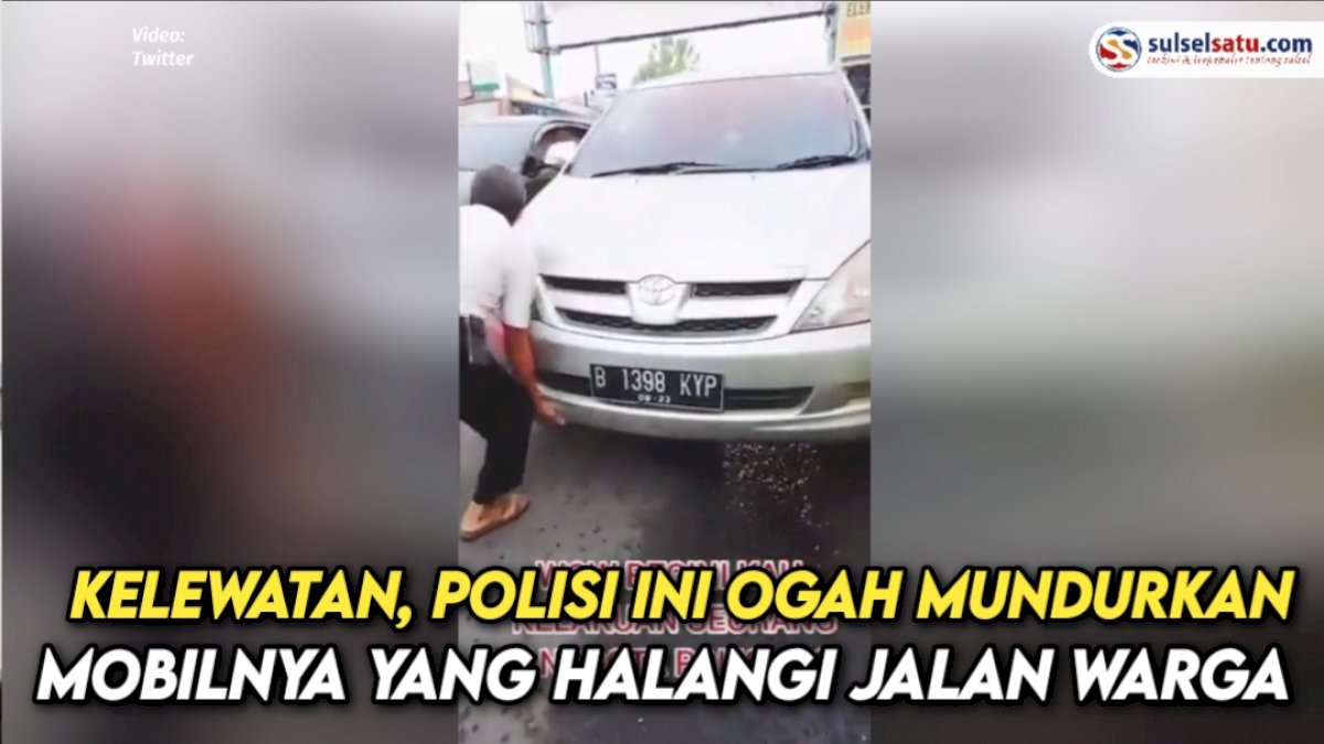 VIDEO: Kelewatan, Polisi Ini Ogah Mundurkan Mobilnya yang Halangi Jalan Warga