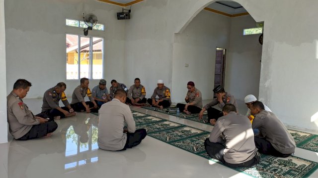 Suasana Dzikir dan Yasinan bersama (Int)