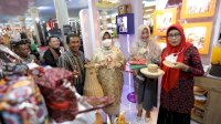 Permudah Masyarakat, Indira Yusuf Ismail Launching Galeri UMKM Di Trans Studio Mall