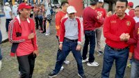 Amran Sulaiman Perkenalkan Rudianto Lallo di Fun Walk Dies Natalis Unhas ke-66