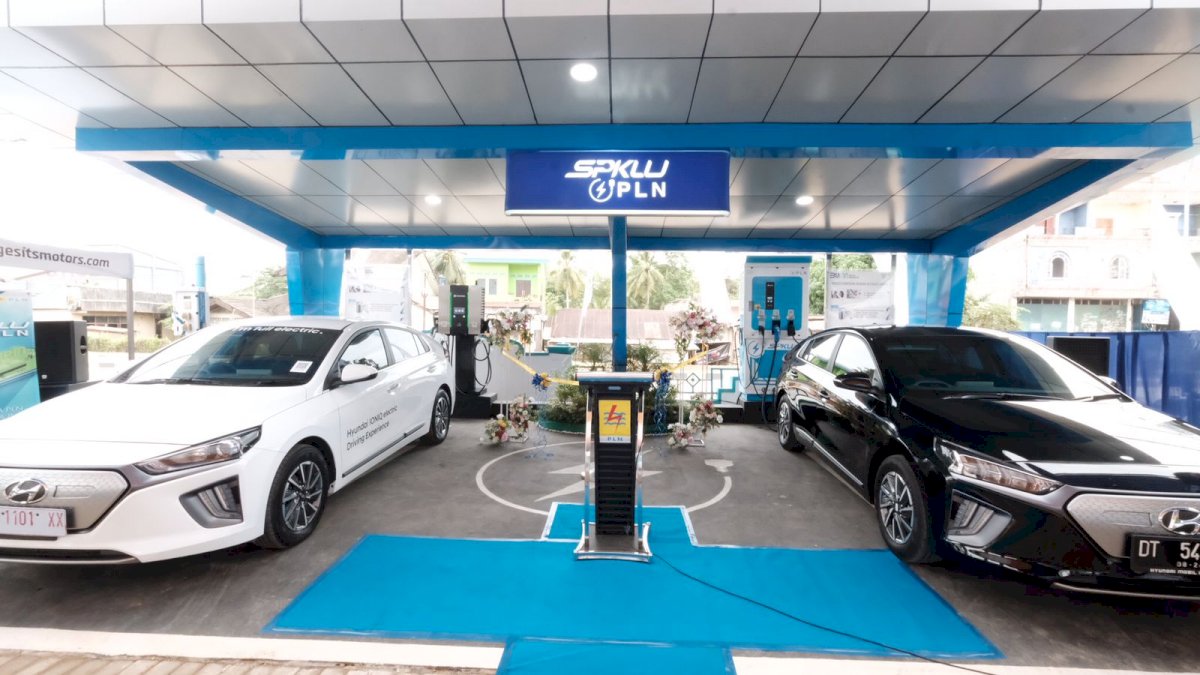 Menuju Ekosistem Kendaraan Listrik, PLN Bakal Siapkan Layanan Charging Station Terintegrasi di Tiga Provinsi