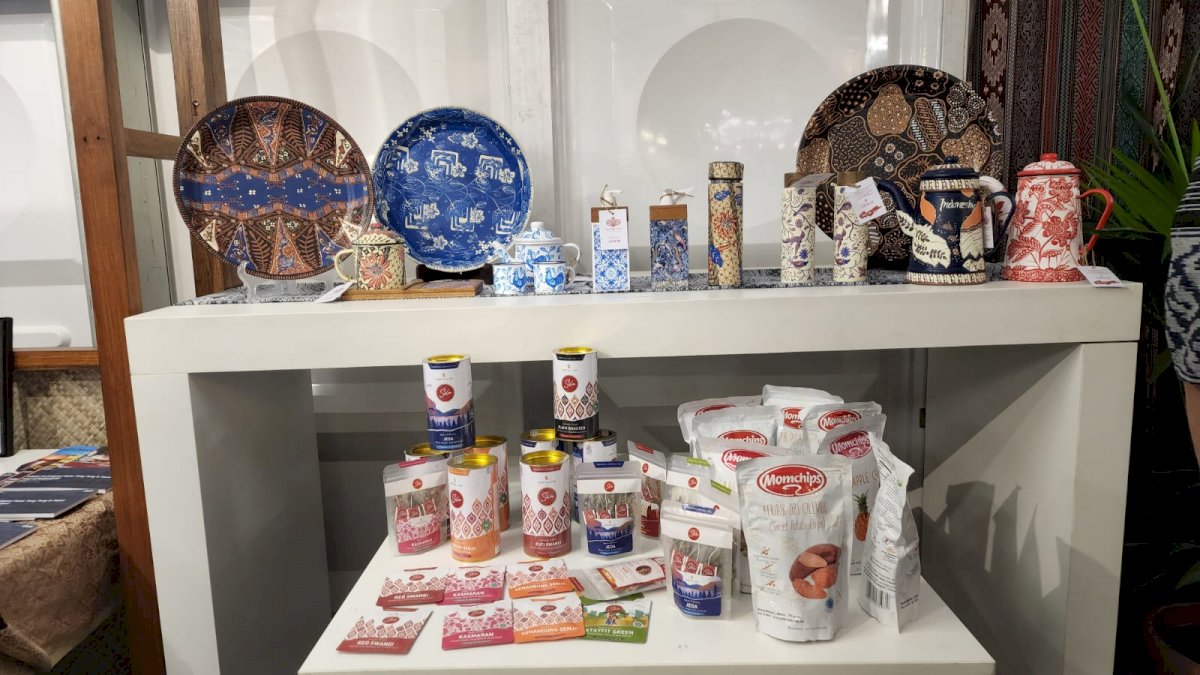 Lambungkan Image Teh Indonesia di Mata Dunia, BRI Dukung UMKM Sila Tea di Pasar Tong Tong Belanda