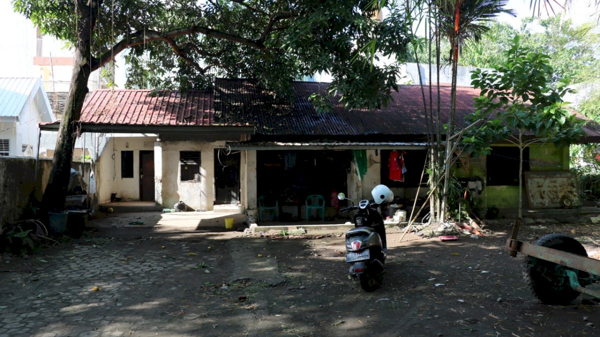 Puluhan Tahun Dikuasi Oknum, Dinas Pertanahan Tertibkan Aset Pemkot Makassar di Jalan Yusuf Dg Ngawing