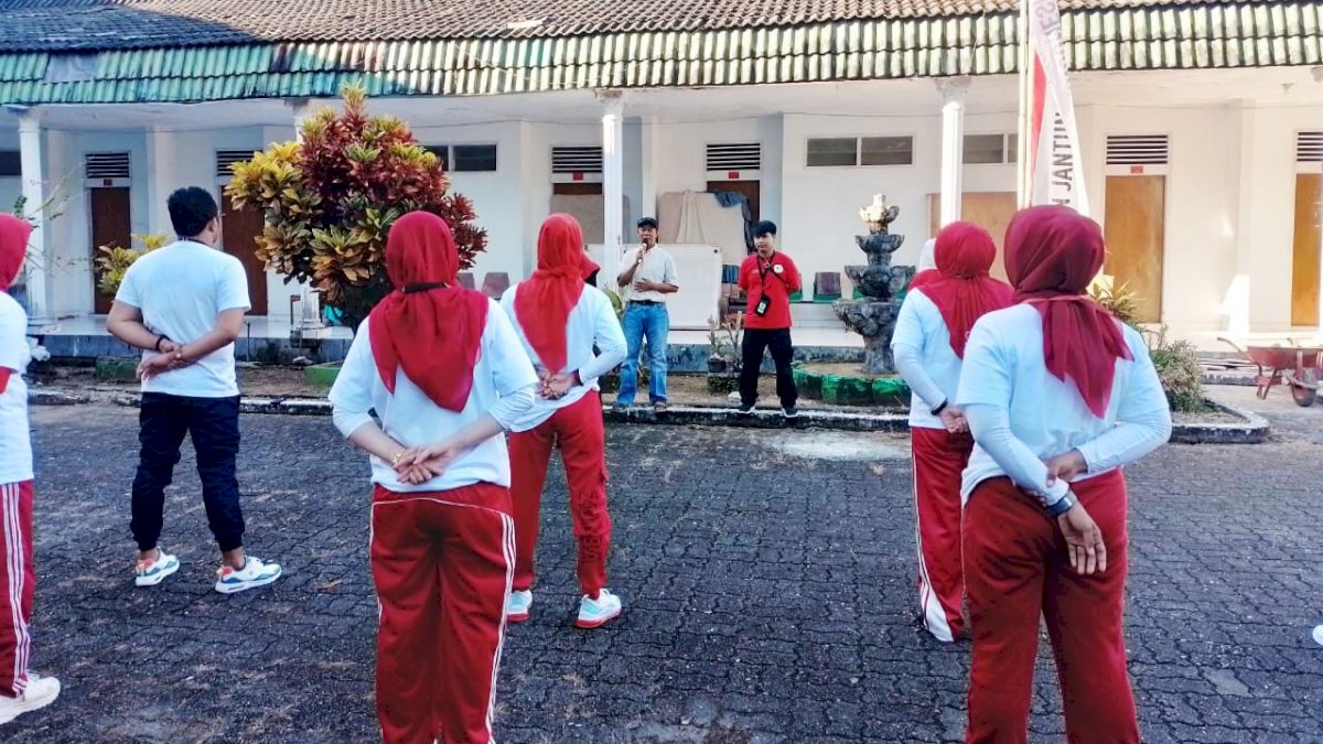 Yayasan Hadji Kalla Bersama Yayasan Jantung Indonesia Hadirkan Klub Senam Jantung Sehat di Sinjai