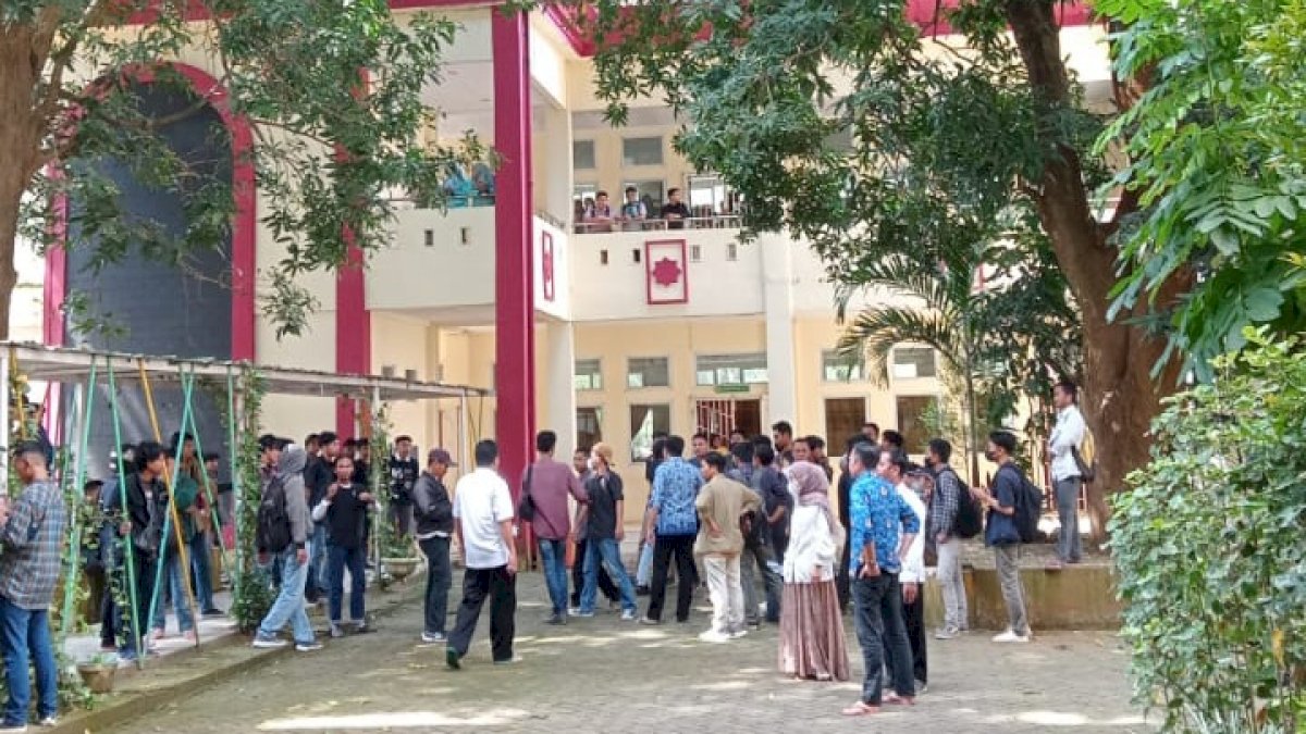 Fakultas Kedokteran dan Ilmu Kesehatan UIN Alauddin Makassar Diserang, Diduga Organda