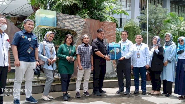 PLN UIW Sulselrabar mengunjungi pelanggan bisnis, yaitu NIPAH Park (dokumen: ist)