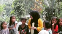 Relawan Kelas Kita Kenalkan Kearifan Lokal Melalui Kegiatan Mewarnai dan Mendongeng
