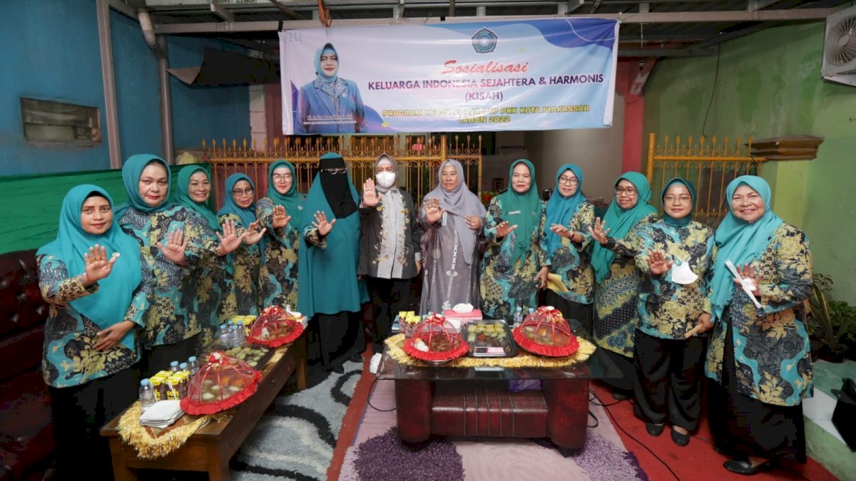 TP PKK Kota Makassar Sosialisasi Keluarga Indonesia Sejahtera dan Harmonis