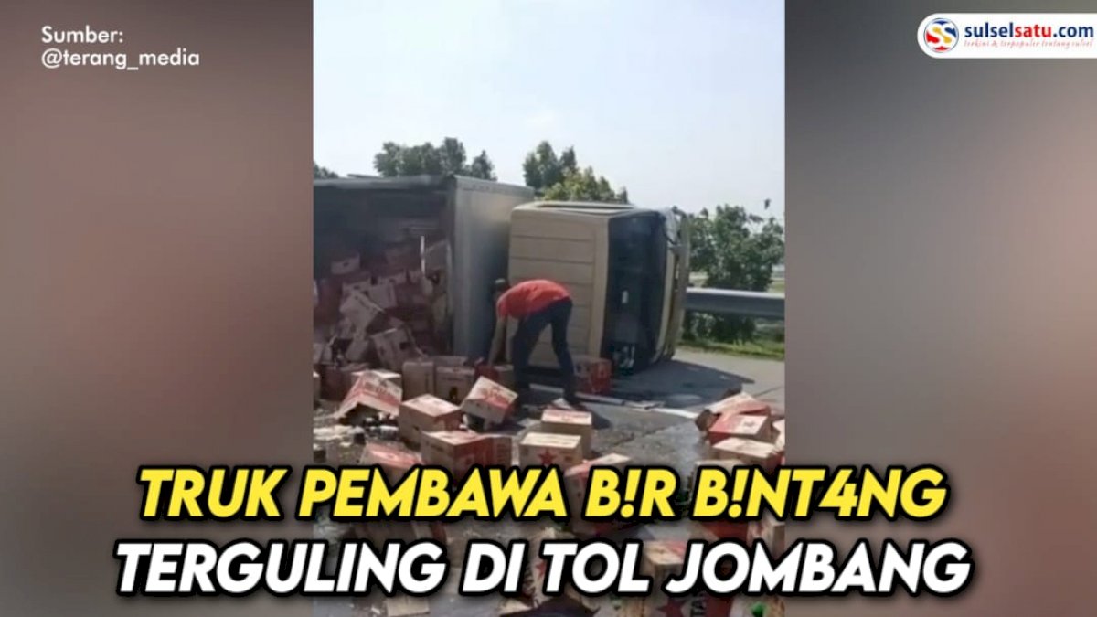 VIDEO: Truk Pembawa Bir Bintang Terguling di Tol Jombang-Mojokerto