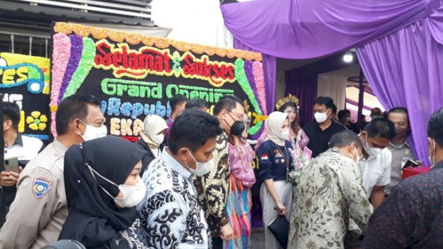 istimewa