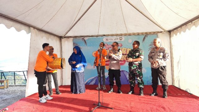 istimewa