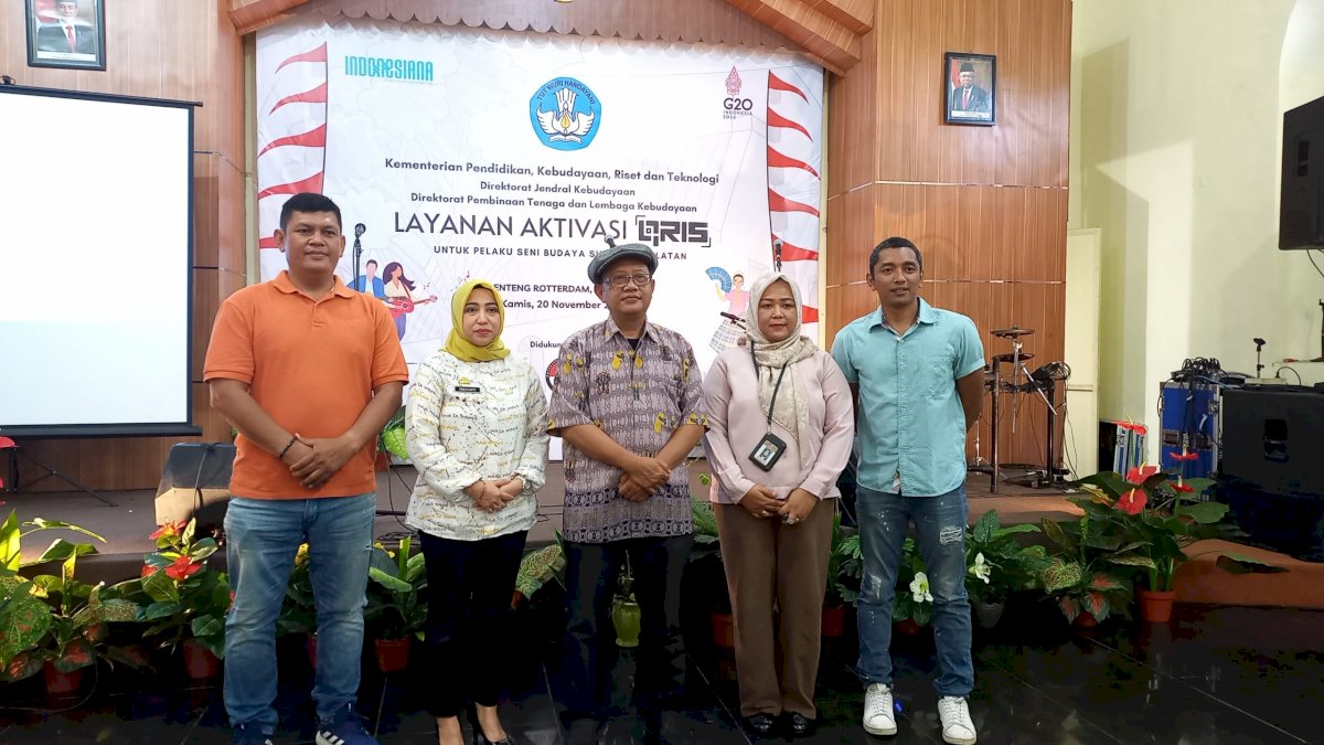 Kemendikbutristek Fasilitasi Musisi Jalanan Dapatkan Layanan Aktivasi QRIS