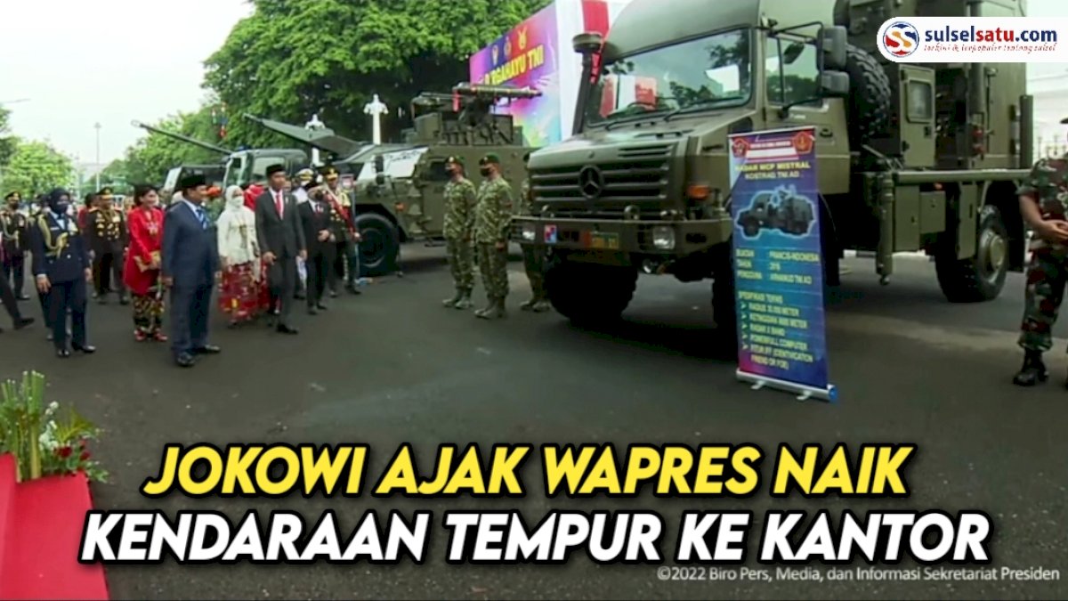 VIDEO: Ajak Wapres Naik Kendaraan Tempur ke Kantor, Jokowi: Kekantor Naik Ini Pak