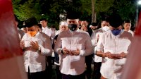 Camat Ujung Pandang Sholat Subuh Berjamaah di Anjungan Pantai Losari