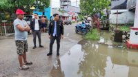 Camat Biringkanaya Tinjau Lokasi Banjir di Jalan Kotipah