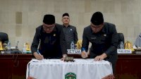 DPRD Luwu Timur Beserta Pemerintah Daerah Tandatangani Nota Kesepakatan bersama Ranperda PLP2B menjadi Perda