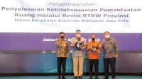 Andi Sudirman Raih Penghargaan Nasional dari Menko Perekonomian RI