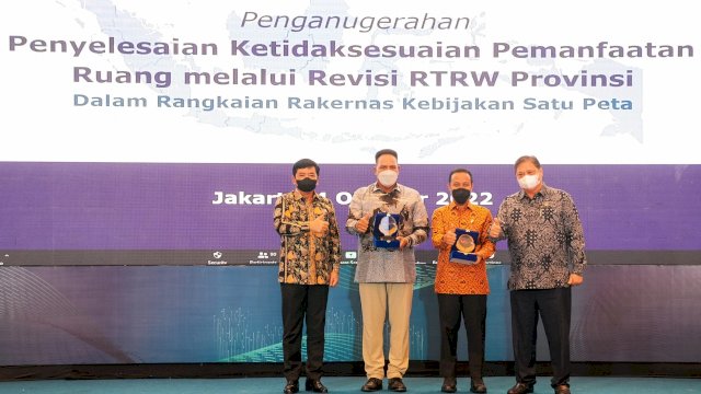 istimewa