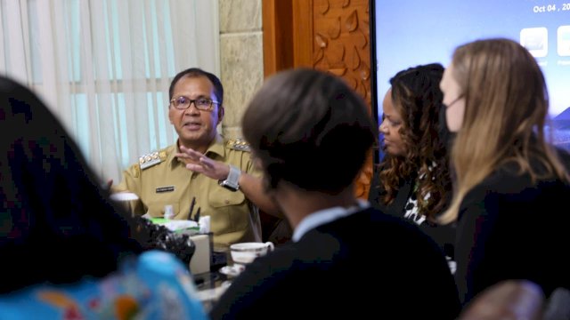 Danny Pomanto menerima kunjungan perwakilan Kantor Bantuan Luar Negeri Amerika Serikat (dokumen: ist)
