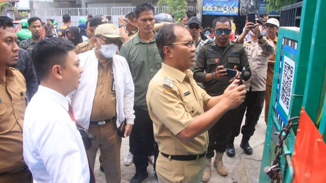 Wali Kota Makassar Danny Pomanto saat berkunjung ke Longwis Silves (dokumen: ist)
