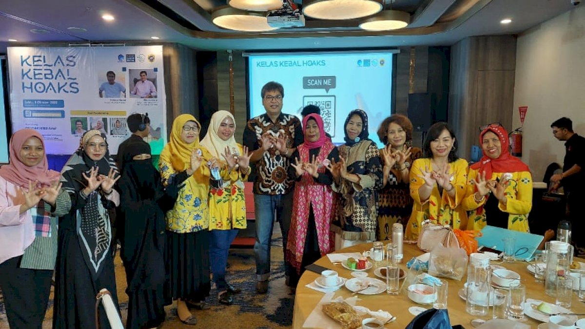 Komunitas Survivor Kanker Menjadi Peserta di Kelas Kebal Hoaks Makassar