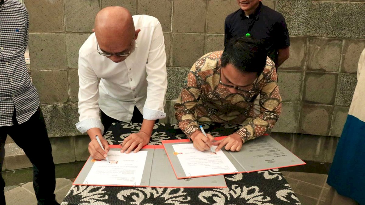 KALLA Transport &amp; Logistik Teken Kerja Sama dengan Pos Indonesia dalam Pemanfaatan Jasa Layanan