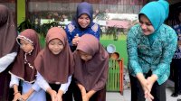 Ketua PKK Gowa Edukasi Pentingnya Cuci Tangan Pakai Sabun