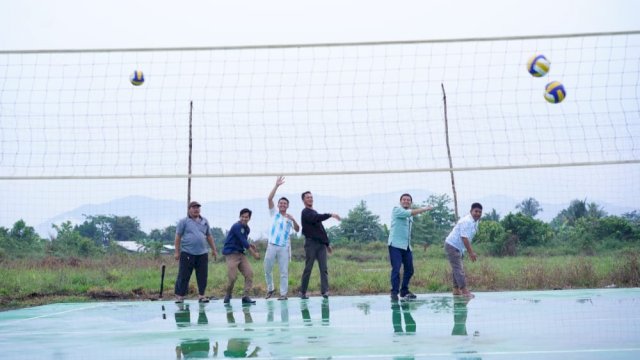 Fasilitas olahraga voli yang dibangun PT Vale (dokumen: istimewa)
