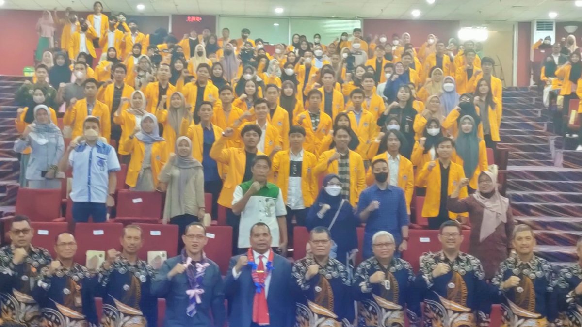 Bawa Kuliah Umum, Asisten Deputi Kemenpora RI Puji Visi Rektor UNM Ciptakan Kampus Entrepreneur