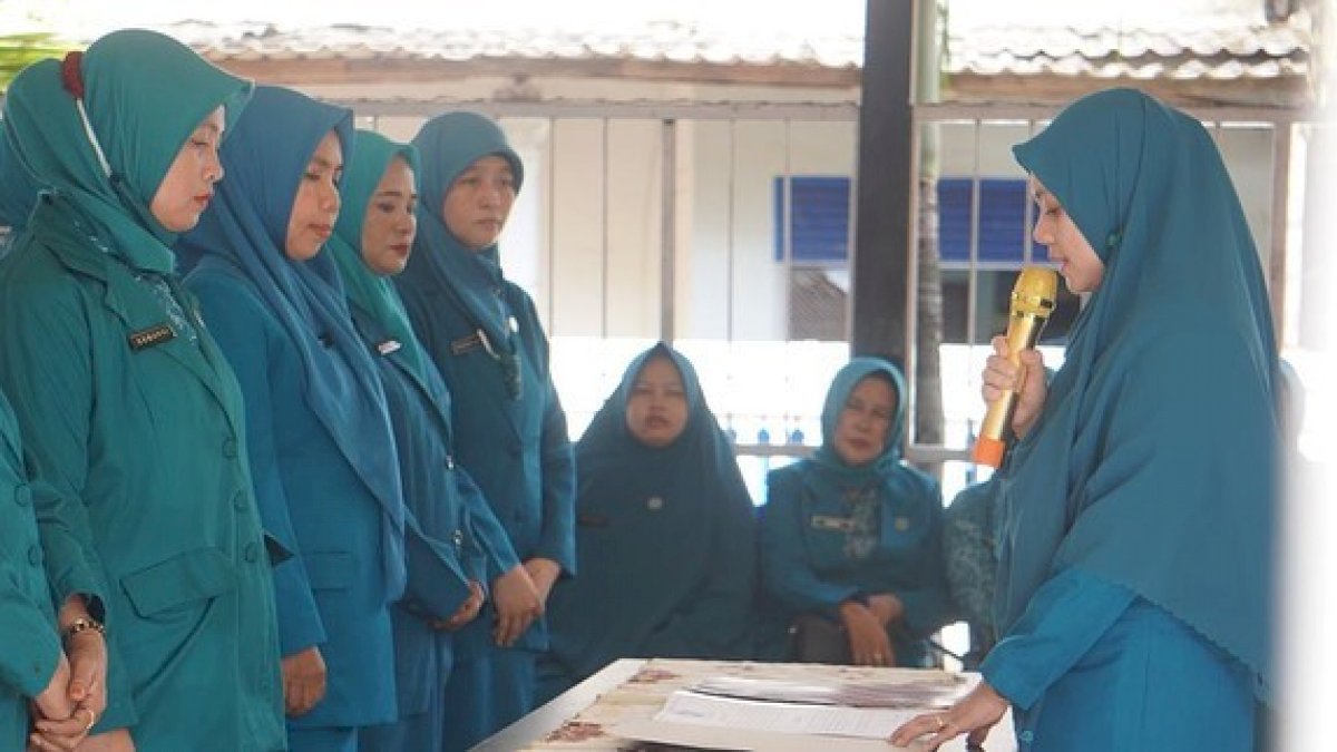 Ketua PKK Tamalanrea Kukuhkan Pengurus Baru