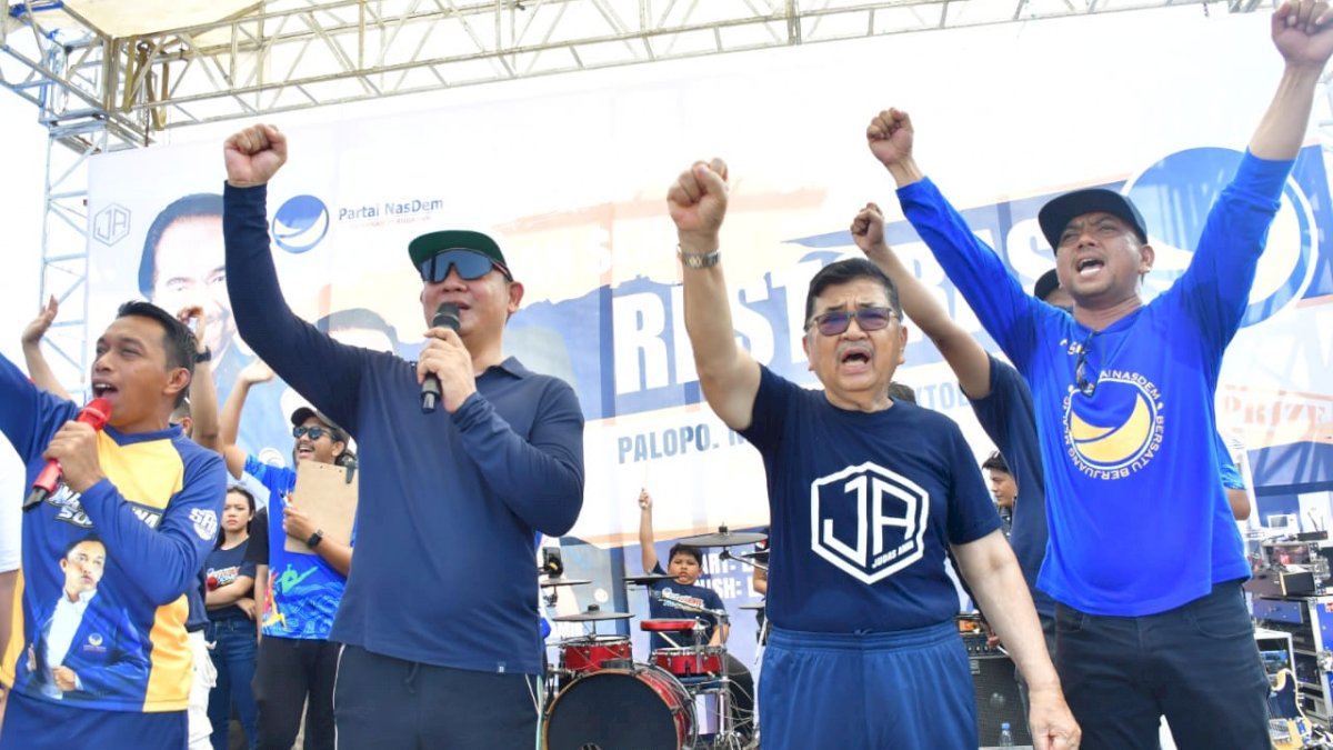 Dapat Rumah Dari Jalan Sehat Restorasi NasDem Palopo, Honorer Pemkot Menangis Haru