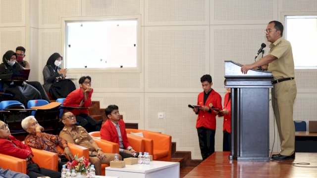 Wali Kota Makassar, Danny Pomanto jadi pembicara dalam seminar internasional (dokumen: istimewa)