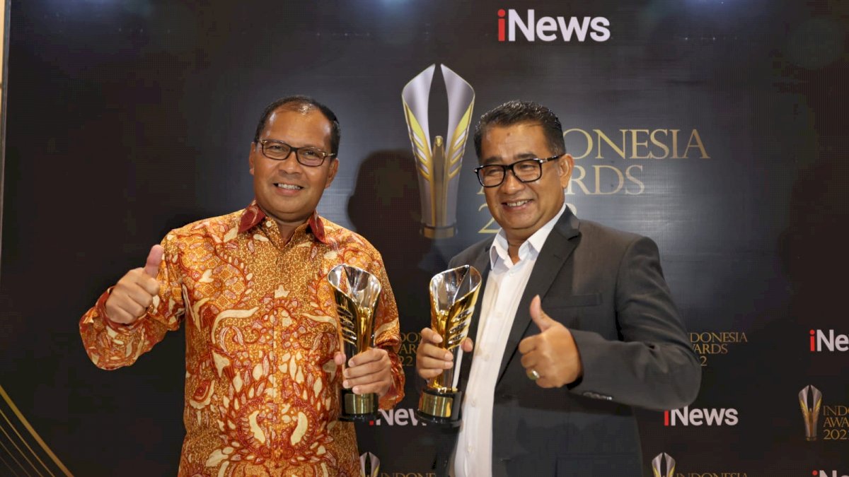 Danny Pomanto Terima Penghargaan Excellent Innovation In Sustainable Blue Economy di Indonesia Award 2022